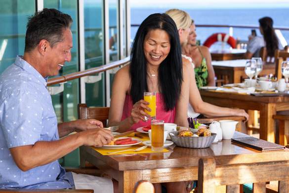 Paul Gauguin Cruises MS Paul Gauguin La Veranda LIfestyle 14 ©Paul Gauguin Cruises.jpg